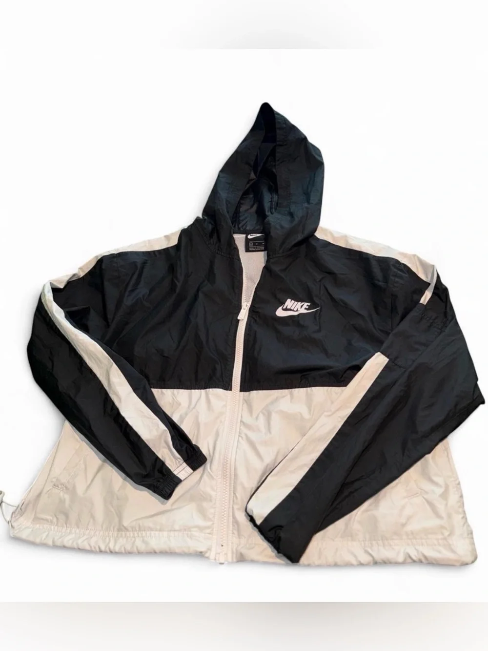 Nike black and white windbreaker jacket with hood